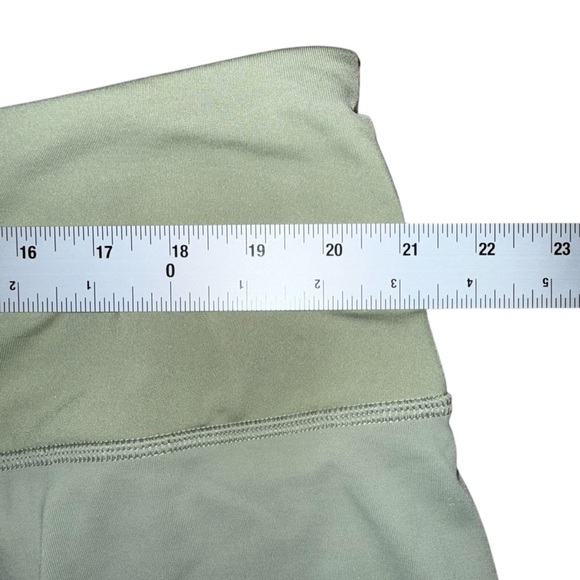 ATHLETA FAIRWAY HIGH RISE 16” GOLF SKORT - 2X Eucalyptus Olive - Picture 9 of 9